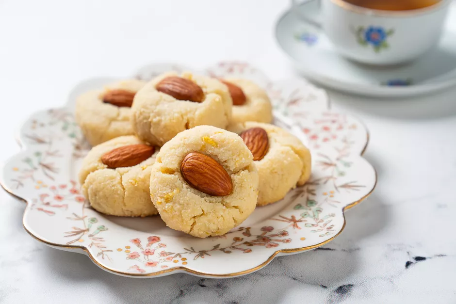 almond cookies.png